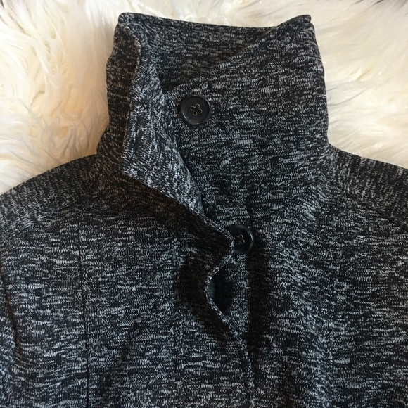 Weatherproof jacket - Picture 7 of 10